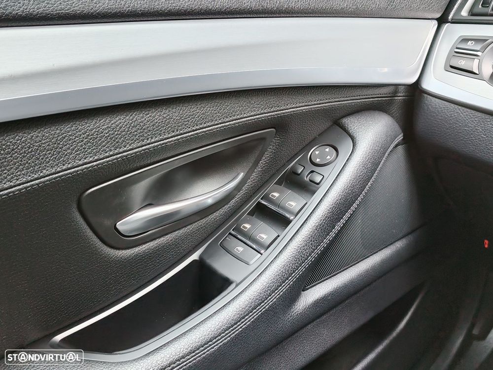 BMW 525 d Pack M Auto - 23