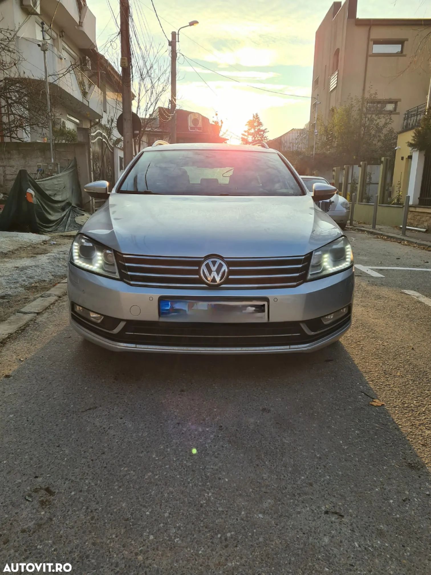 Volkswagen Passat Variant 2.0 TDI DSG BlueMotion Technology Highline - 1
