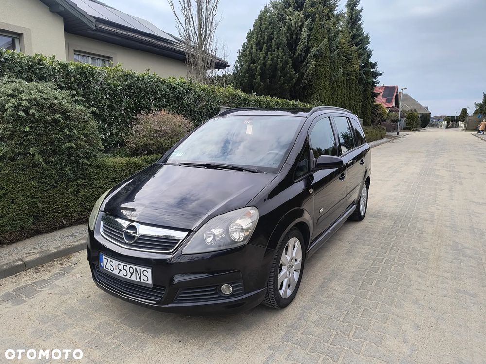 Opel Zafira - 16