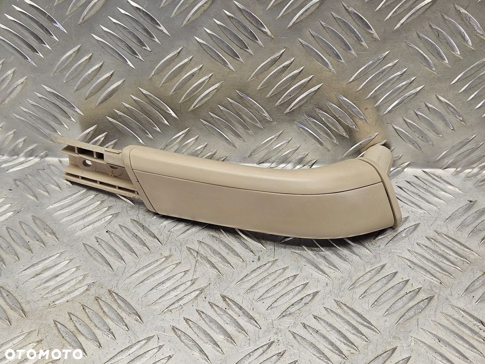 VW TOUAREG 7P 10-18R UCHWYT RACZKA DRZWI PRZOD TYL KREMOWA BEZOWA LEWA 7P6867371 - 1