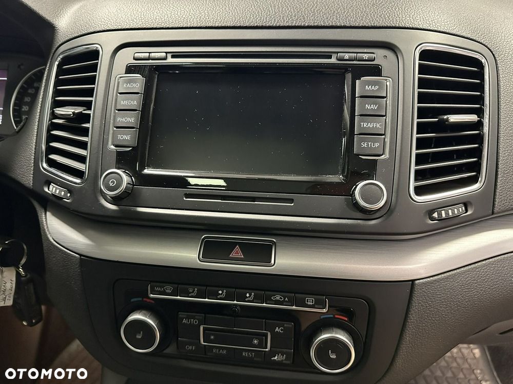 Volkswagen Sharan 2.0 TDI Highline DSG - 14