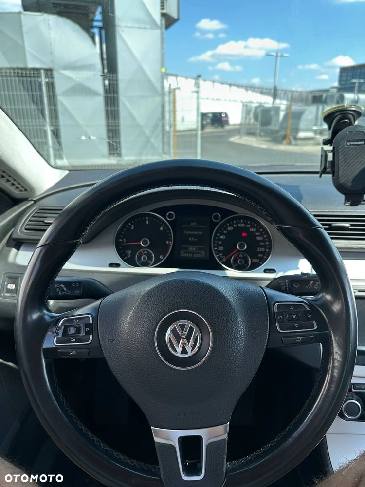 Volkswagen Passat 2.0 TDI Trendline - 7