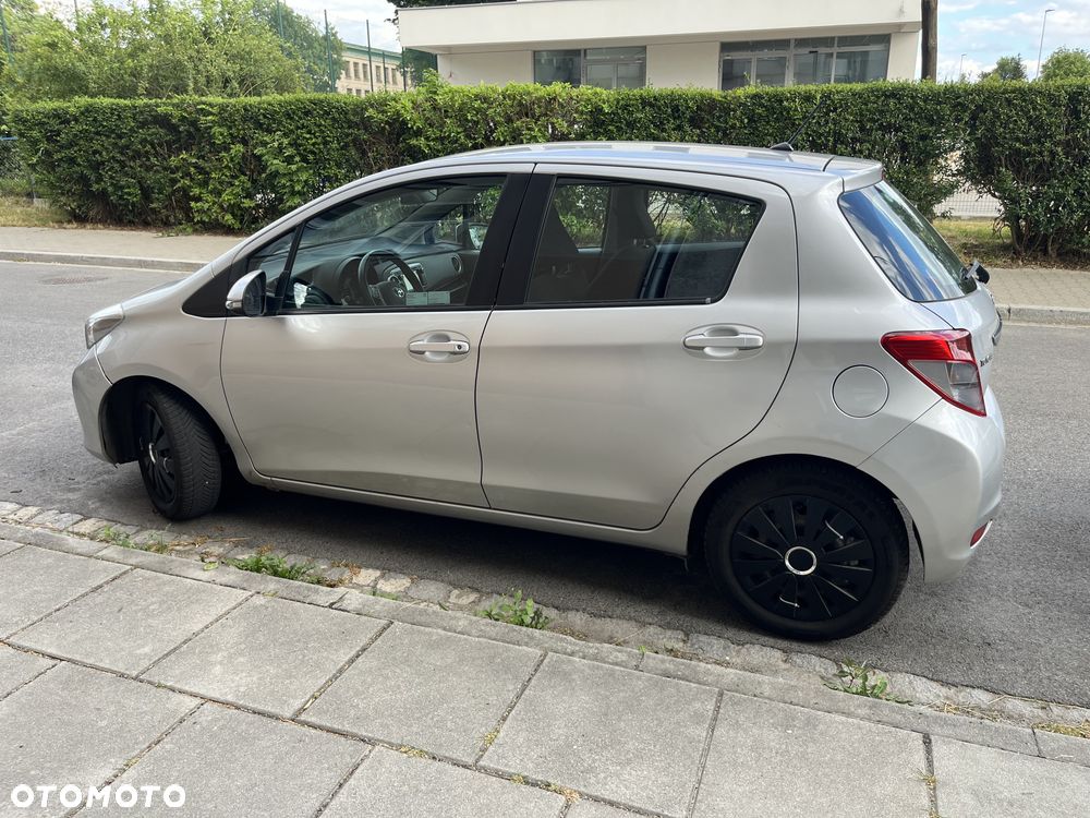 Toyota Yaris 1.33 Prestige - 4