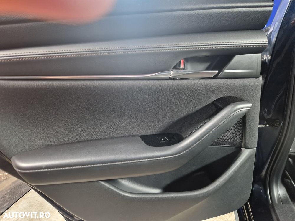 Mazda 3 G150 AT MHEV Plus - 29