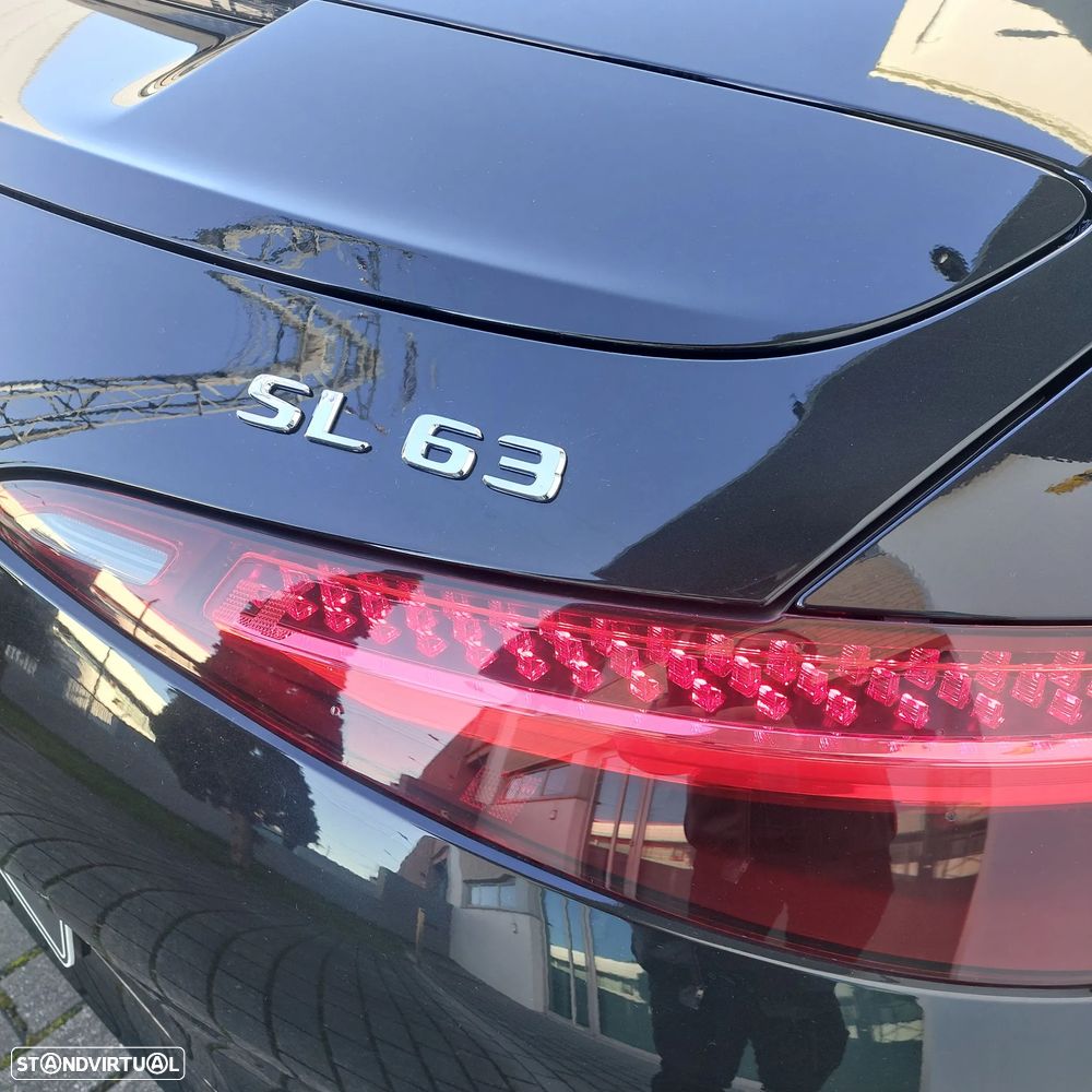 Mercedes-Benz SL 63 AMG 4Matic+ - 30