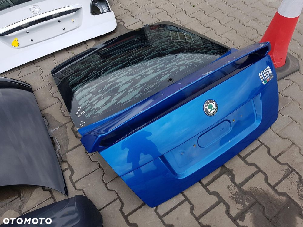 SKODA OCTAVIA 2 II 04-08r RS HB KLAPA BAGAŻNIKA TYŁ 9463 - 3