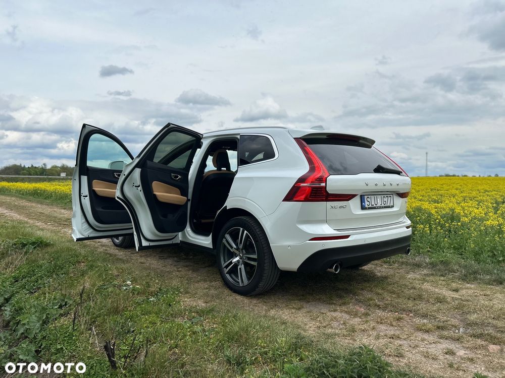 Volvo XC 60 T5 AWD Geartronic Momentum - 37