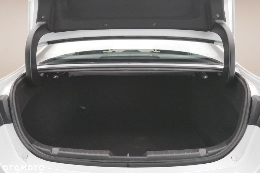 Mazda 3 2.0 mHEV Kai - 16