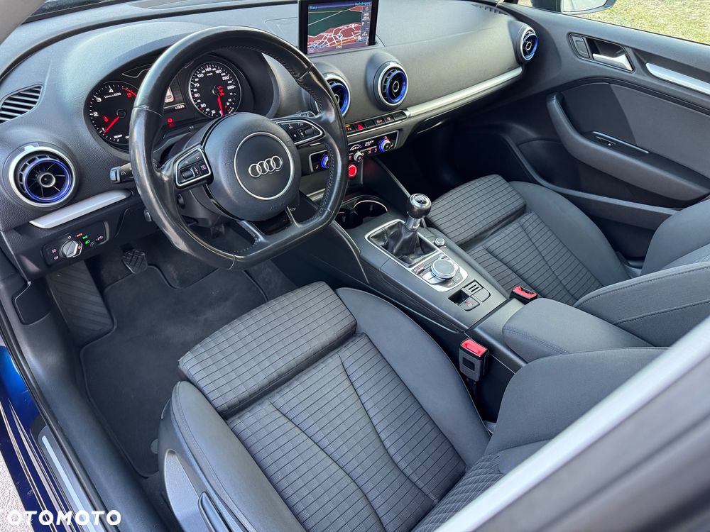 Audi A3 Sportback 1.6 TDI (clean diesel) S line Sportpaket - 8