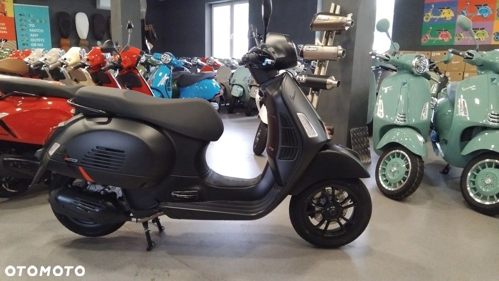Vespa GTS - 2