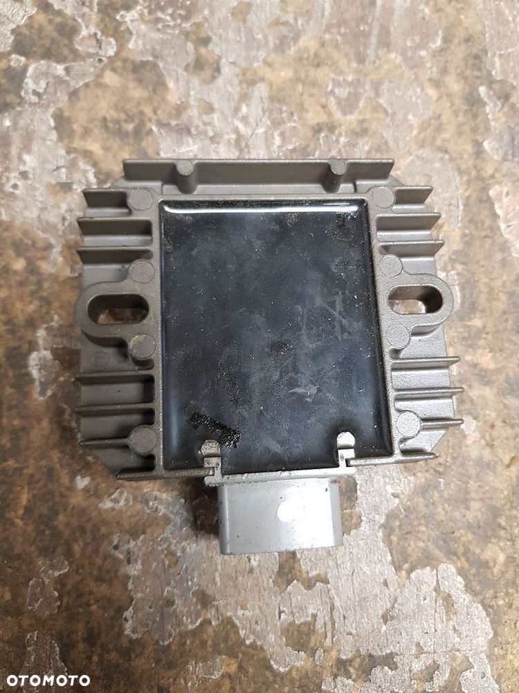 Regulator napięcia Kawasaki Ninja 300 - 4