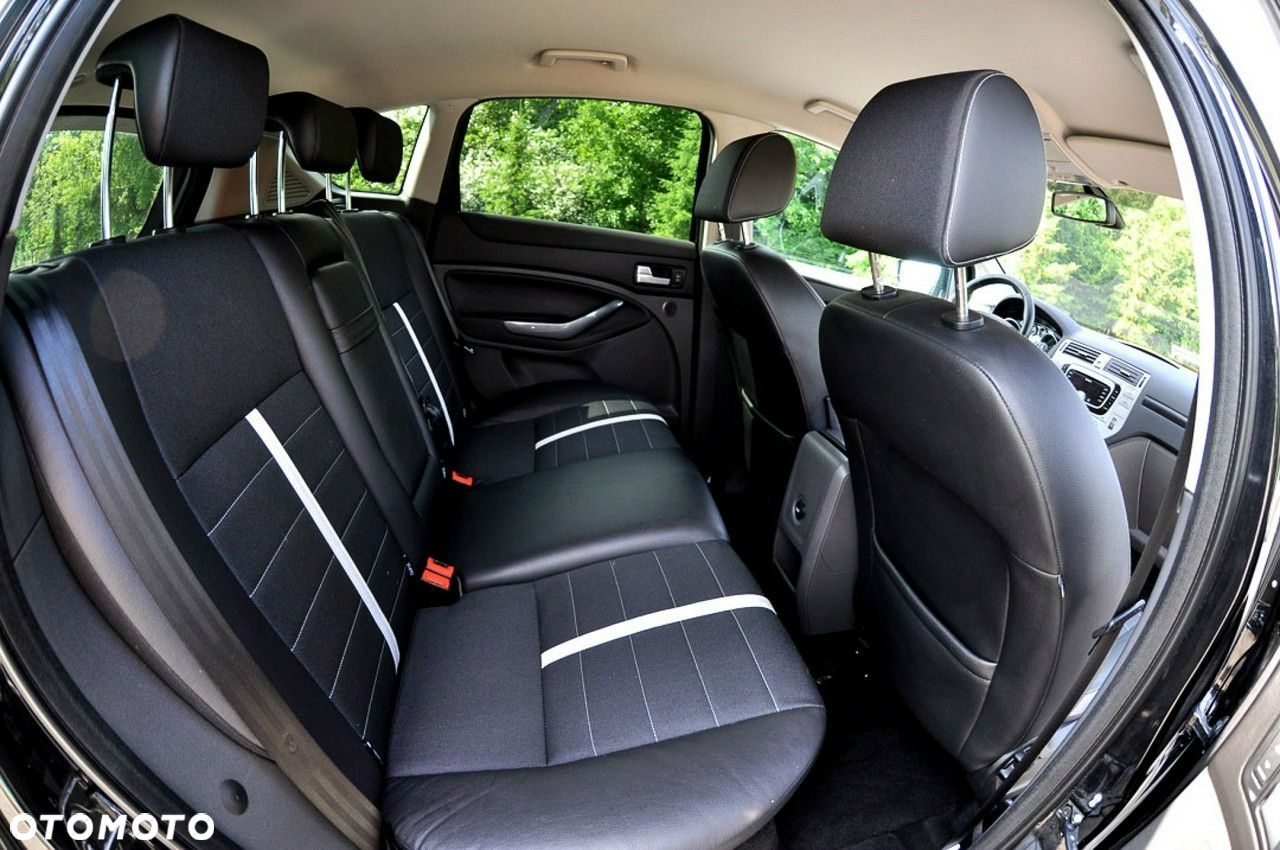 Ford Kuga 2.0 TDCi 2x4 Trend - 9