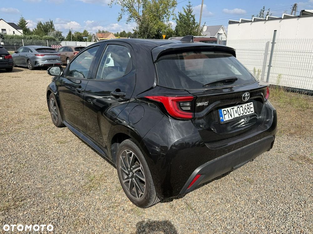 Toyota Yaris - 4
