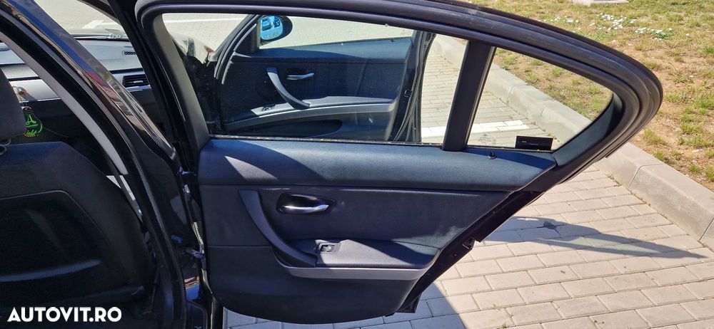 BMW Seria 3 - 24