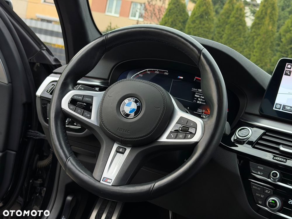 BMW Seria 5 530i M Sport Edition - 25