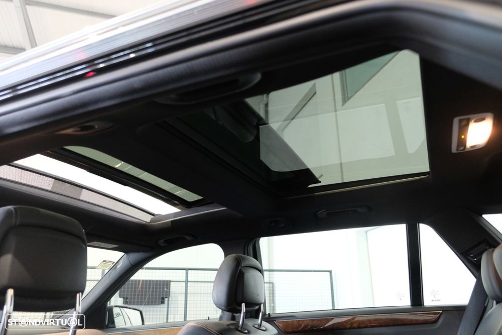 Mercedes-Benz E 300 Bluetec Hybrid Avantgarde - 22