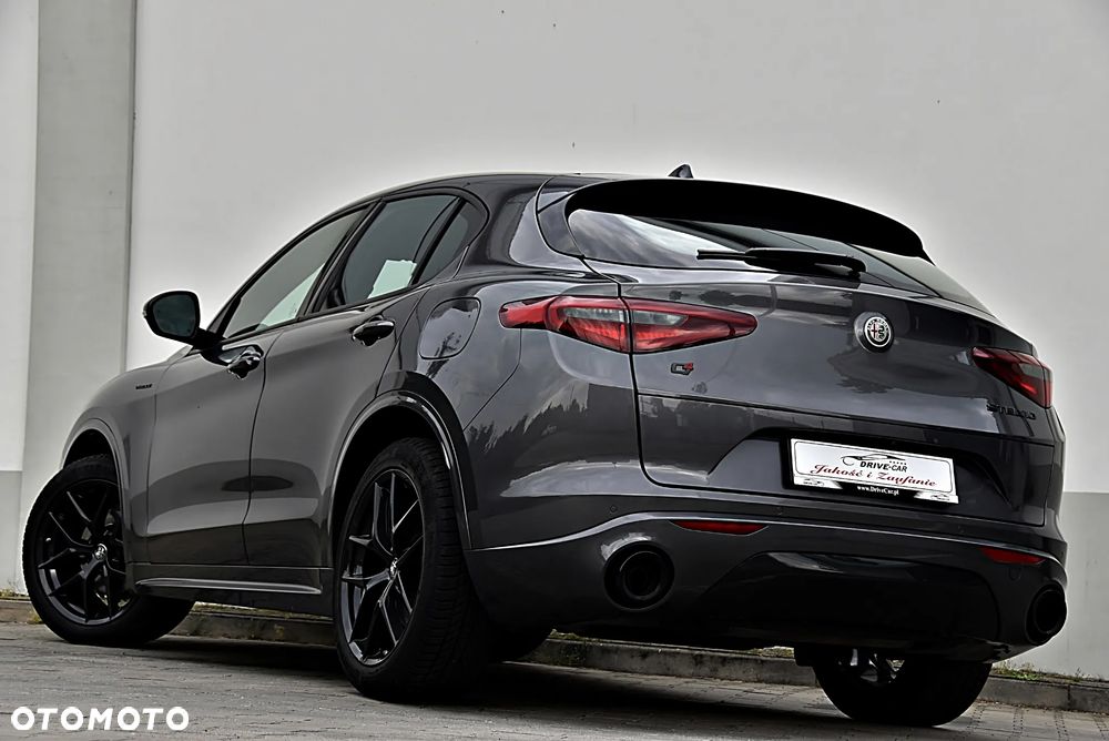 Alfa Romeo Stelvio 2.0 Turbo Veloce Q4 - 4
