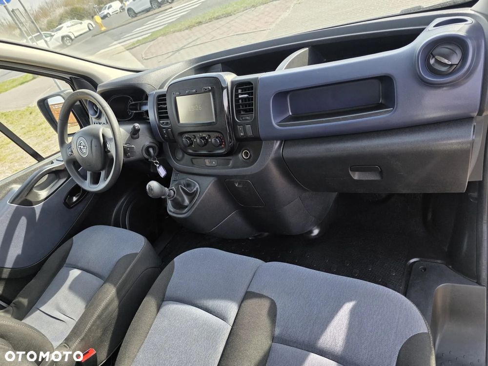 Opel Vivaro - 16