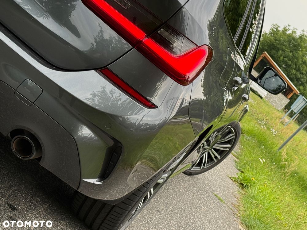 BMW Seria 3 318d M Sport Shadow - 20