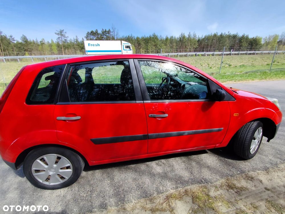 Ford Fiesta 1.3 - 8