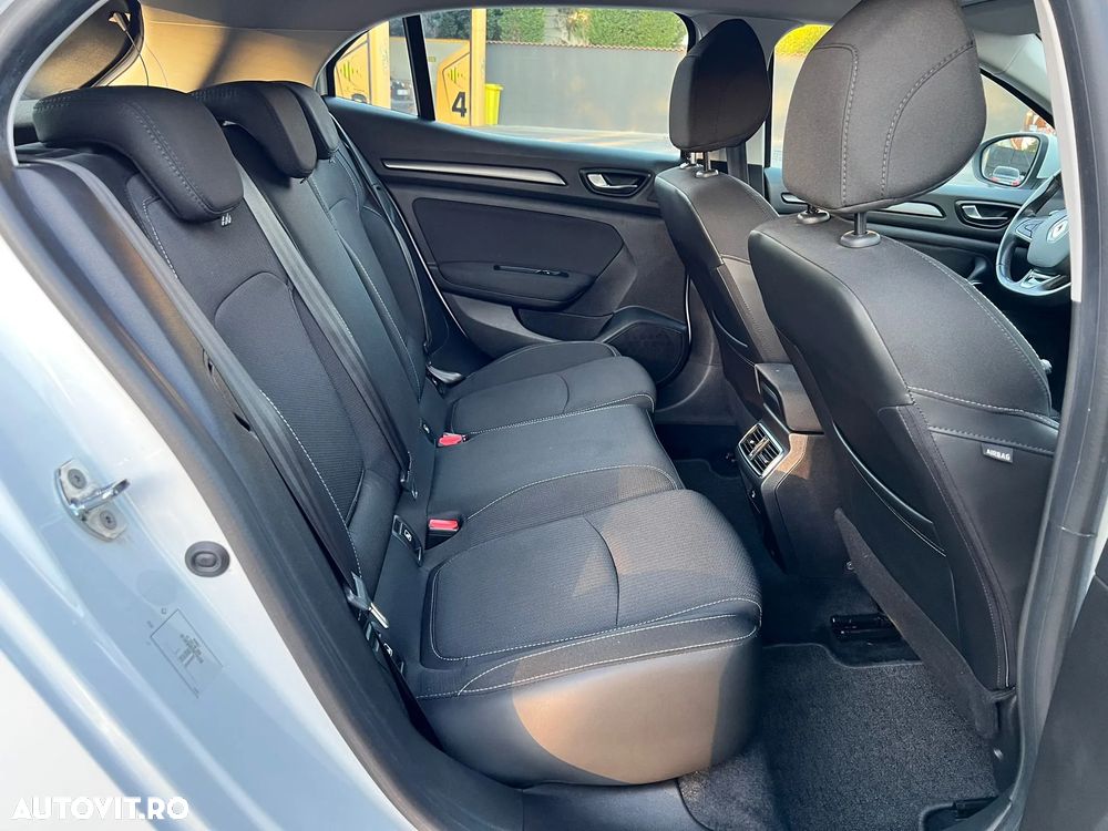 Renault Megane Blue dCi 116 Intens - 8