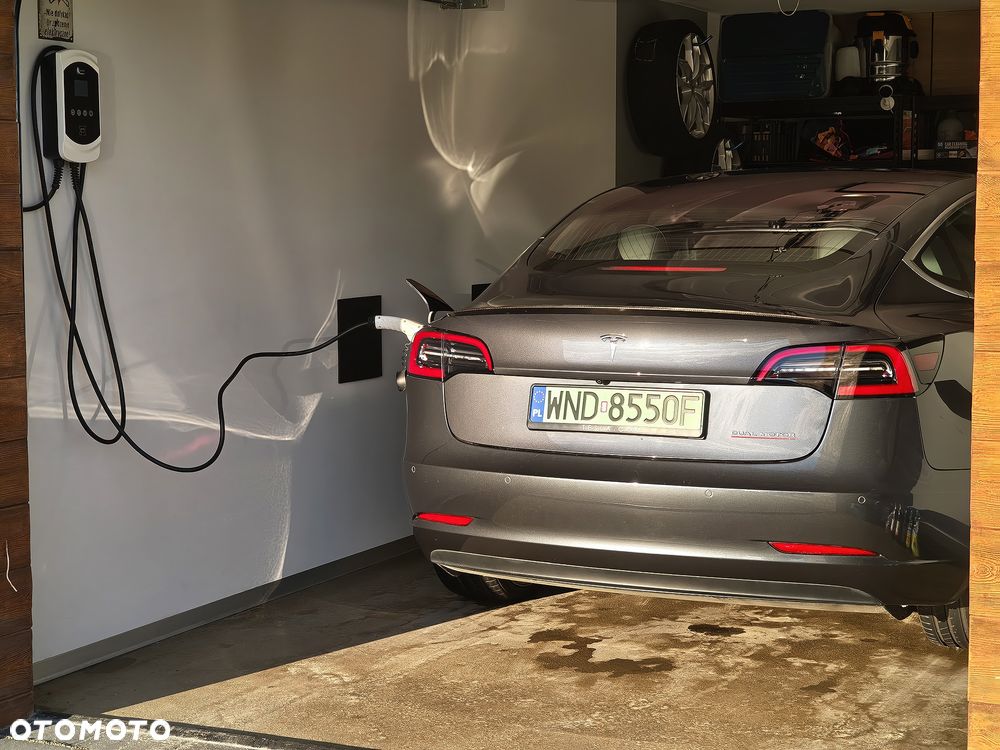 Tesla Model 3 Performance AWD - 17