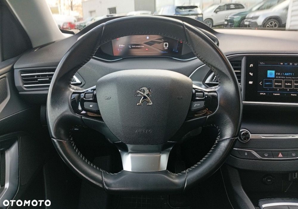 Peugeot 308 - 23