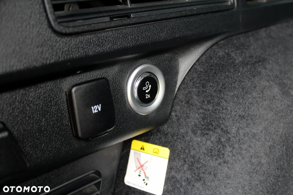 Ford Kuga 2.0 EcoBlue Hybrid TITANIUM X - 17