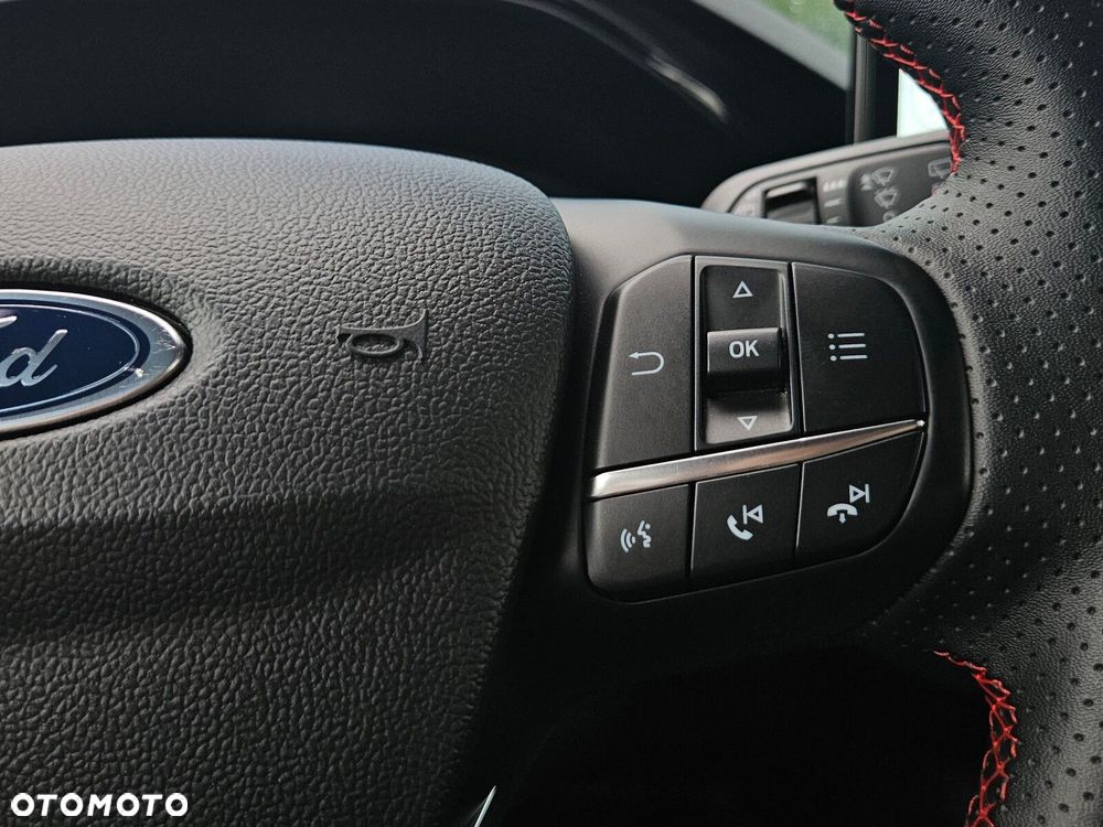 Ford Focus 1.0 EcoBoost mHEV ST-Line X - 19