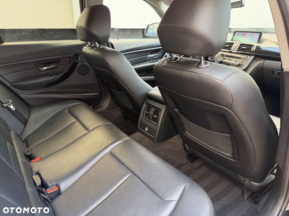 BMW Seria 3 330d Sport-Aut Luxury Line - 8