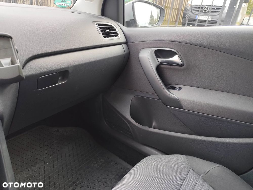 Volkswagen Polo 1.6 TDI Comfortline - 15