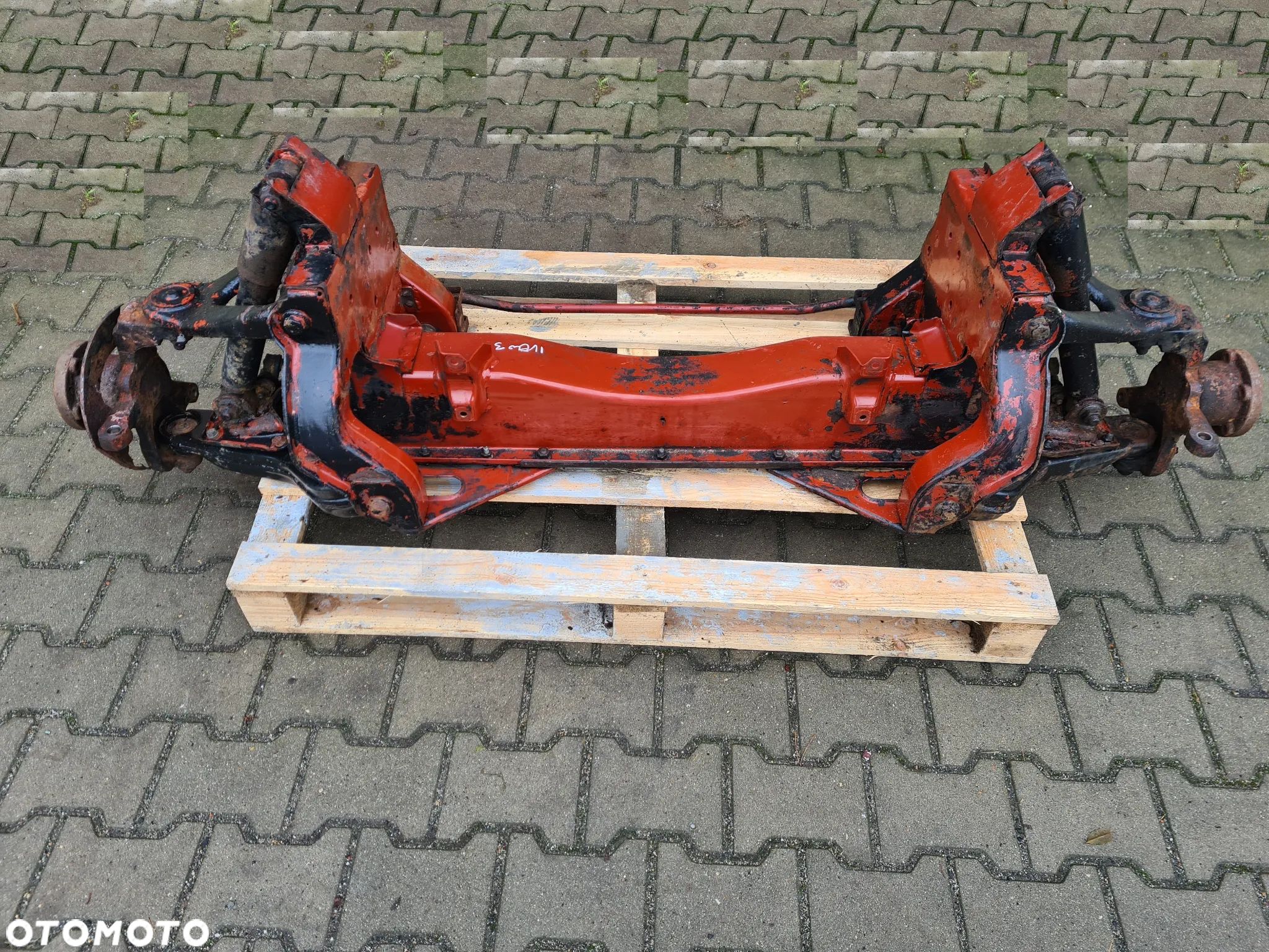 IVECO DAILY 3 99-06 sanki zawieszenie przód resor poprzeczny zwrotnice - 1