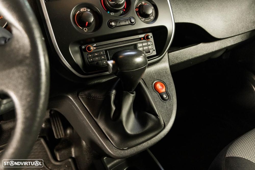 Renault Kangoo Z.E. 33 KW - IVA DEDUTIVÉL - BATERIAS PRÓPRIAS - 31