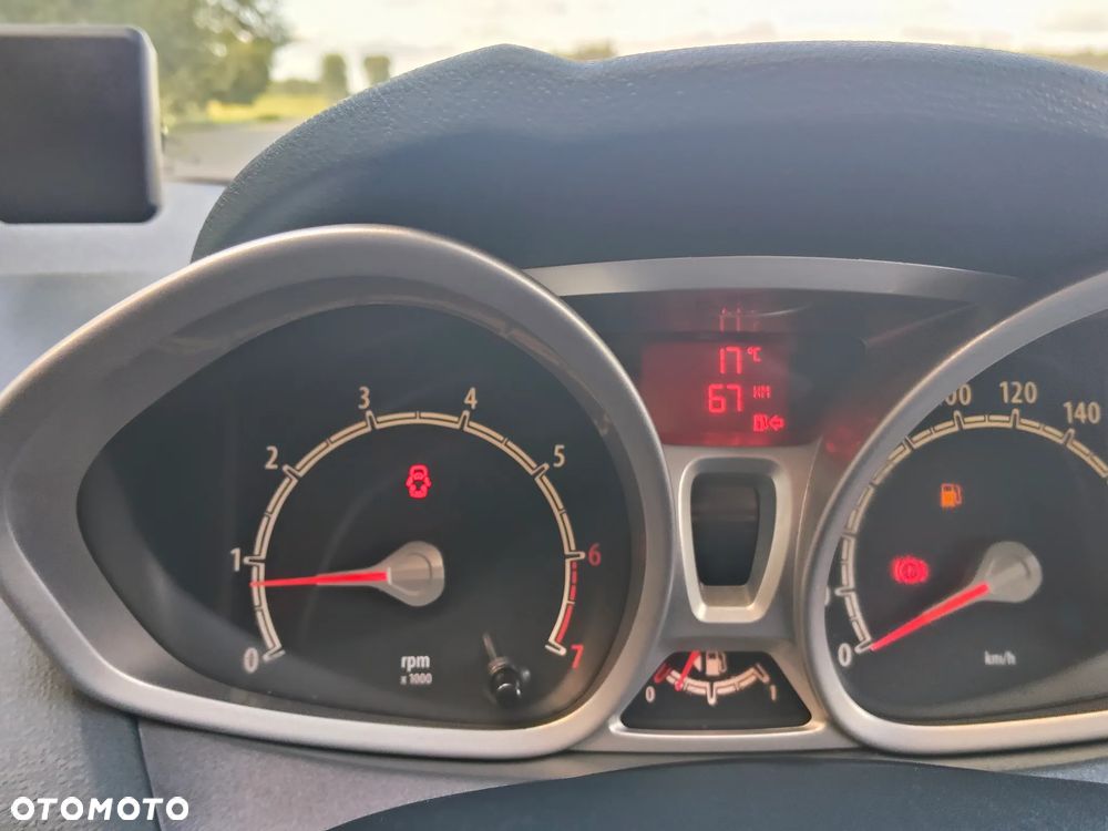 Ford Fiesta 1.4 Titanium EU5 - 29