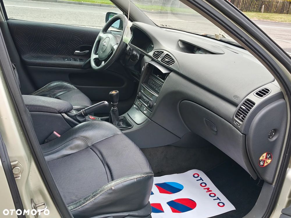 Renault Laguna 1.9 dCi Impulsion - 17