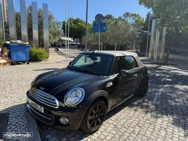 MINI Cabrio Cooper D Highgate - 13