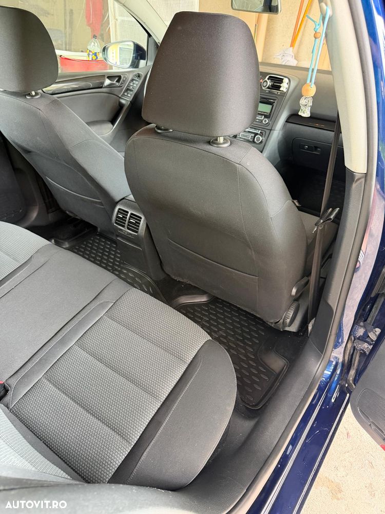 Volkswagen Golf - 18
