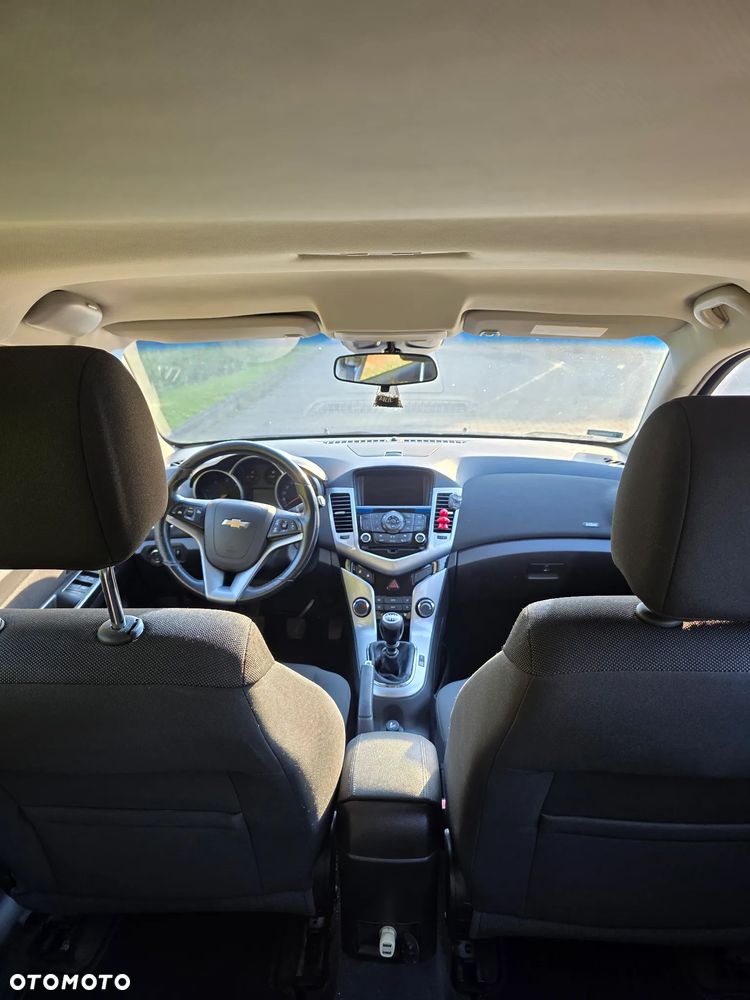 Chevrolet Cruze 1.7 D LT+ - 8