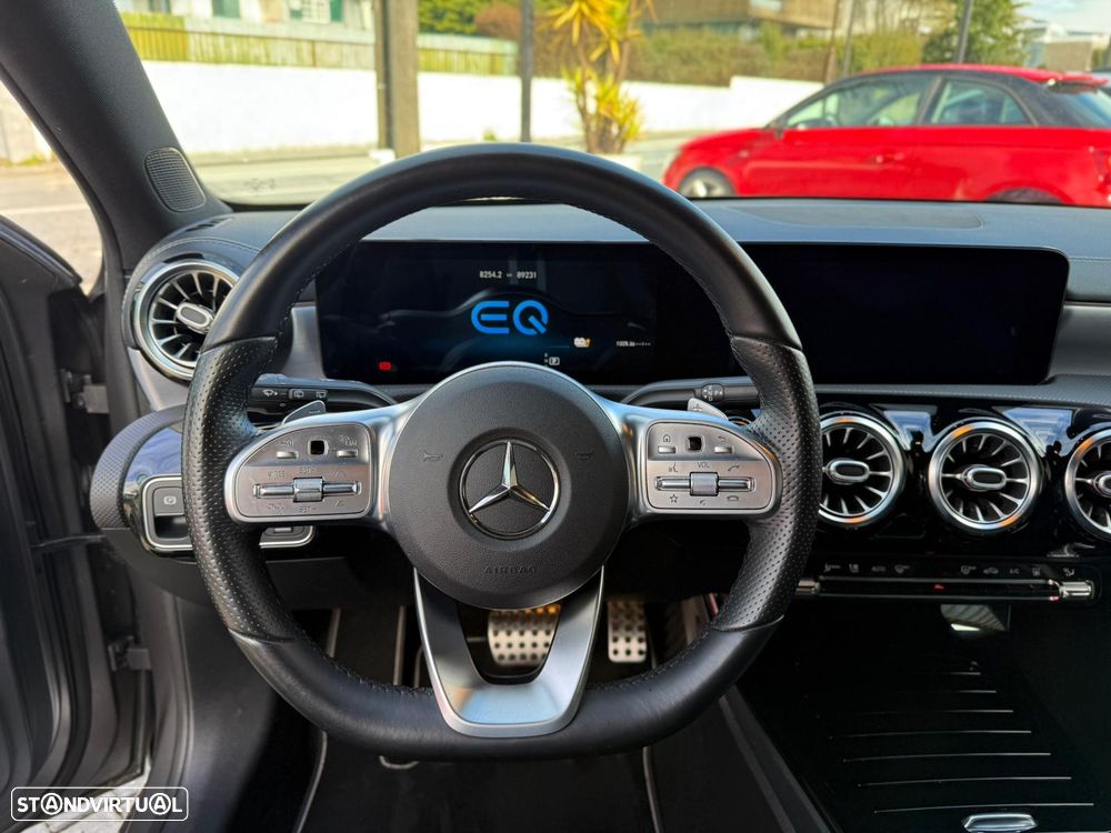 Mercedes-Benz A 250 e AMG Line - 20