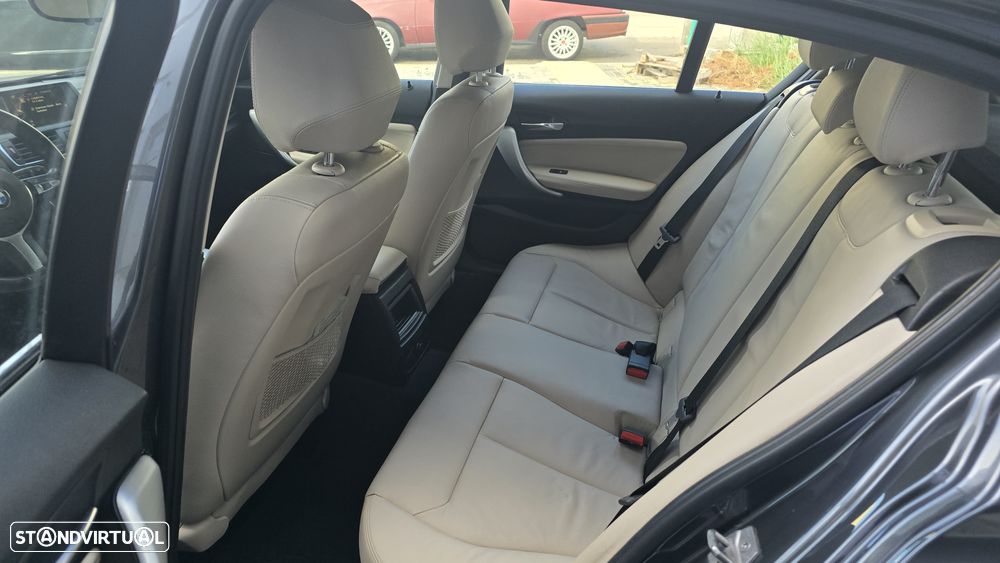 BMW 116 d Line Urban - 13