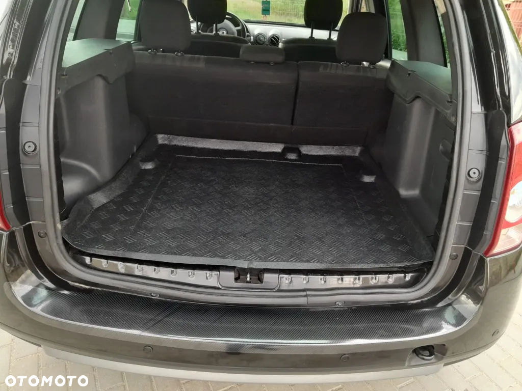 Dacia Duster 1.6 16V 4x4 Laureate - 7
