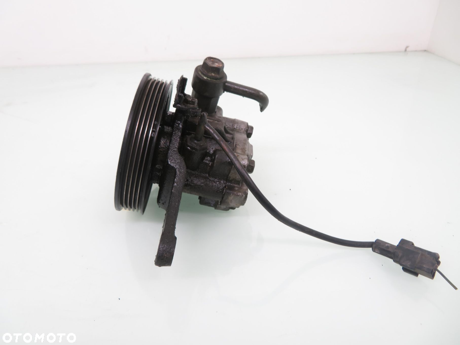 POMPA WSPOMAGANIA MAZDA 626 IV 2.0 - 1