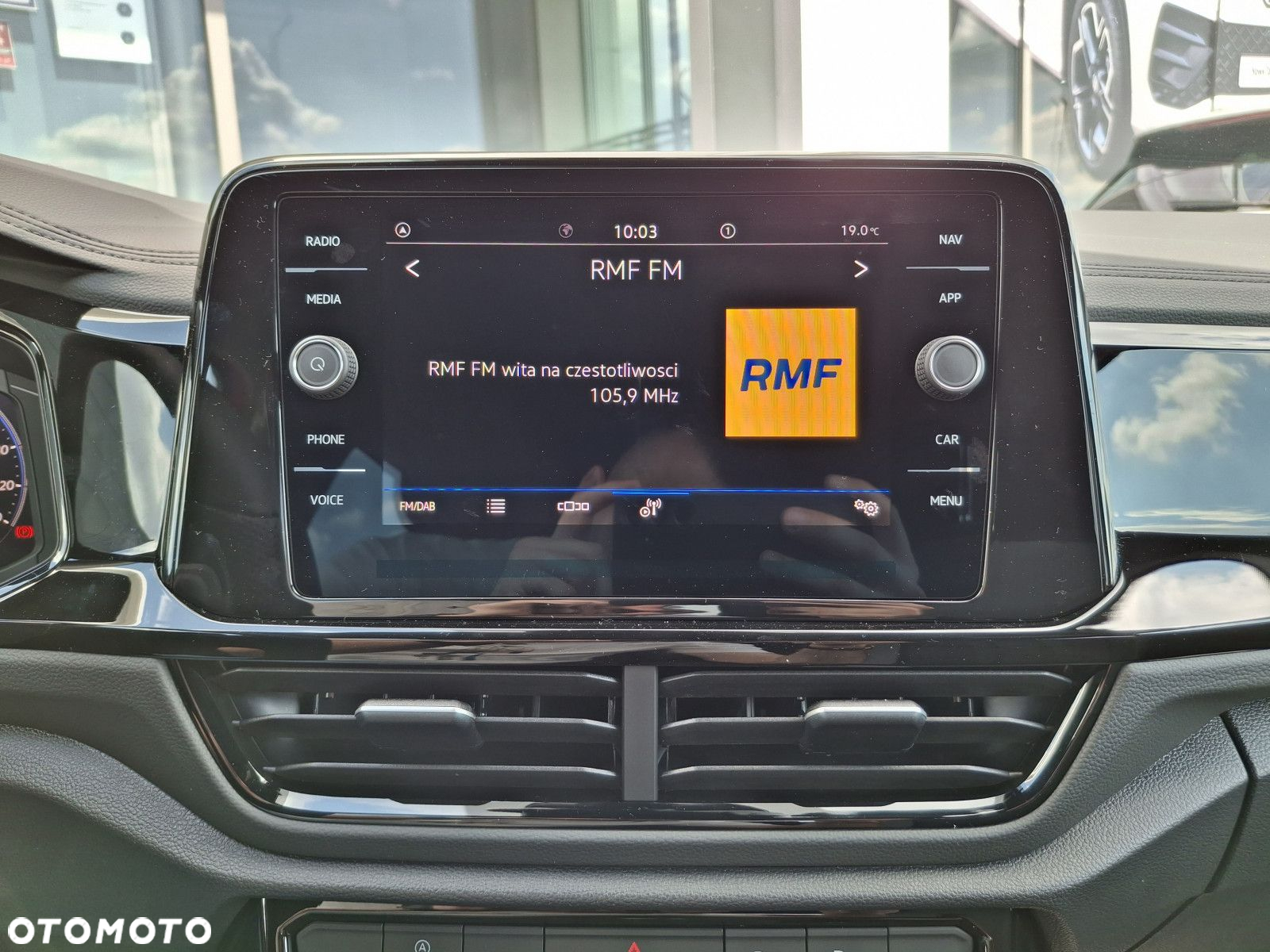 Volkswagen T-Roc 1.5 TSI R-Line DSG - 13