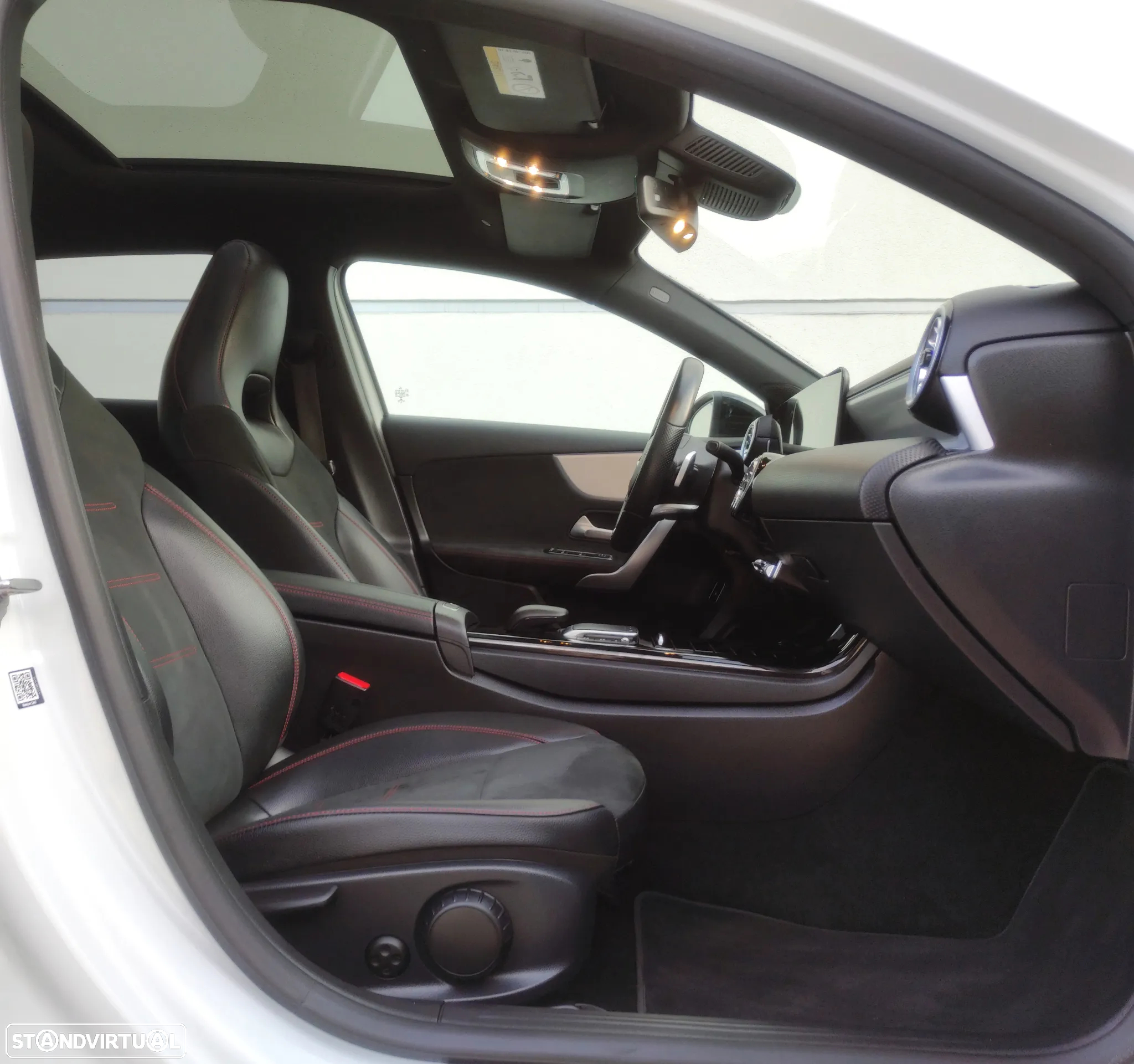 Mercedes-Benz A 250 e AMG Line - 27