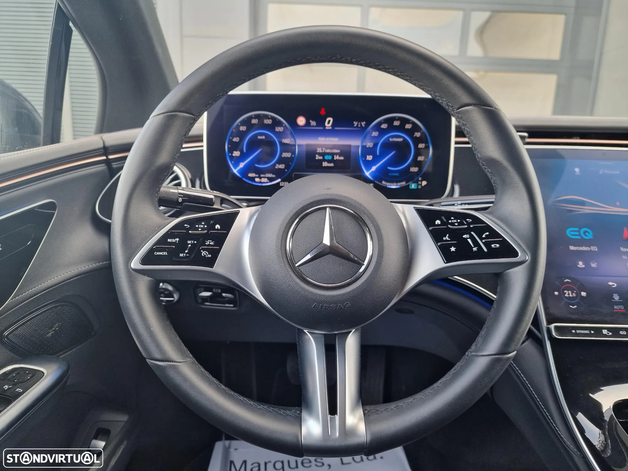 Mercedes-Benz EQE 350 - 14