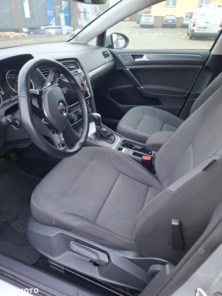 Volkswagen Golf Variant 1.6 TDI SCR DSG Comfortline - 12