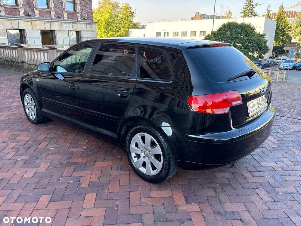 Audi A3 1.6 Ambiente - 22