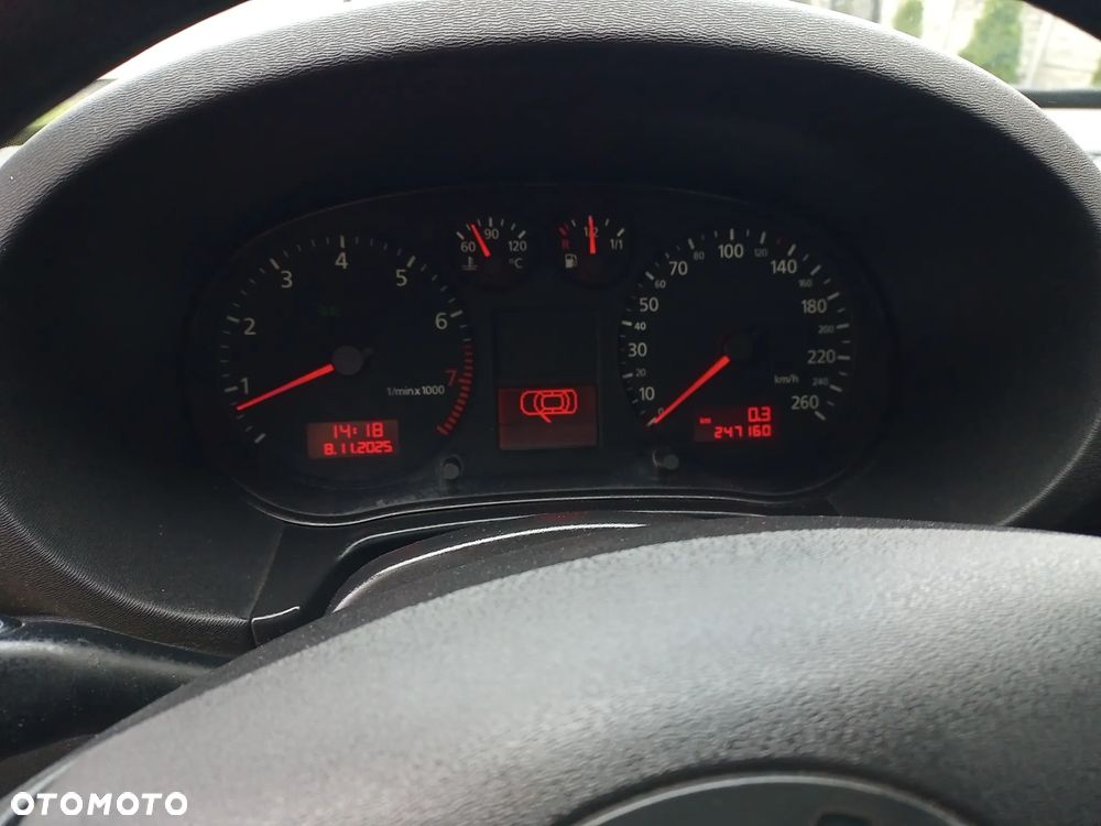 Audi A3 3-drzwiowe 1.6 Ambiente - 10