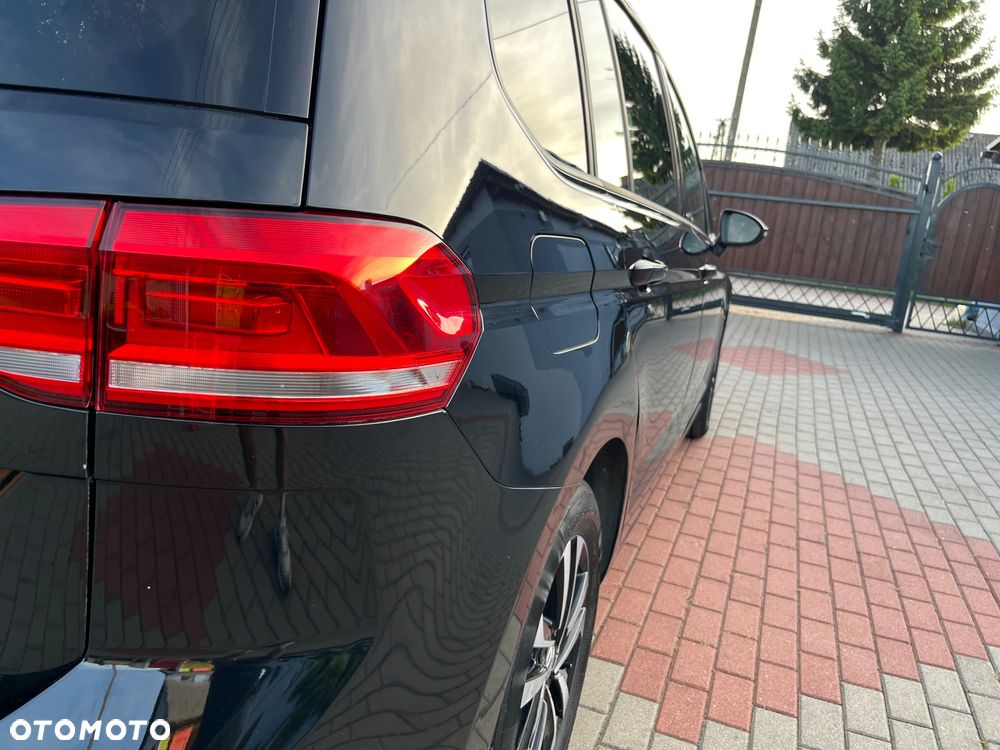 Volkswagen Touran 1.5 TSI ACT OPF DSG IQ.DRIVE - 7