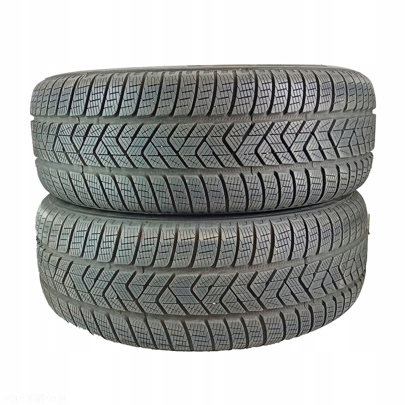 2x 235/65R17 opony zimowe Pirelli Scorpion Winter 7mm 2024r D84813 - 1